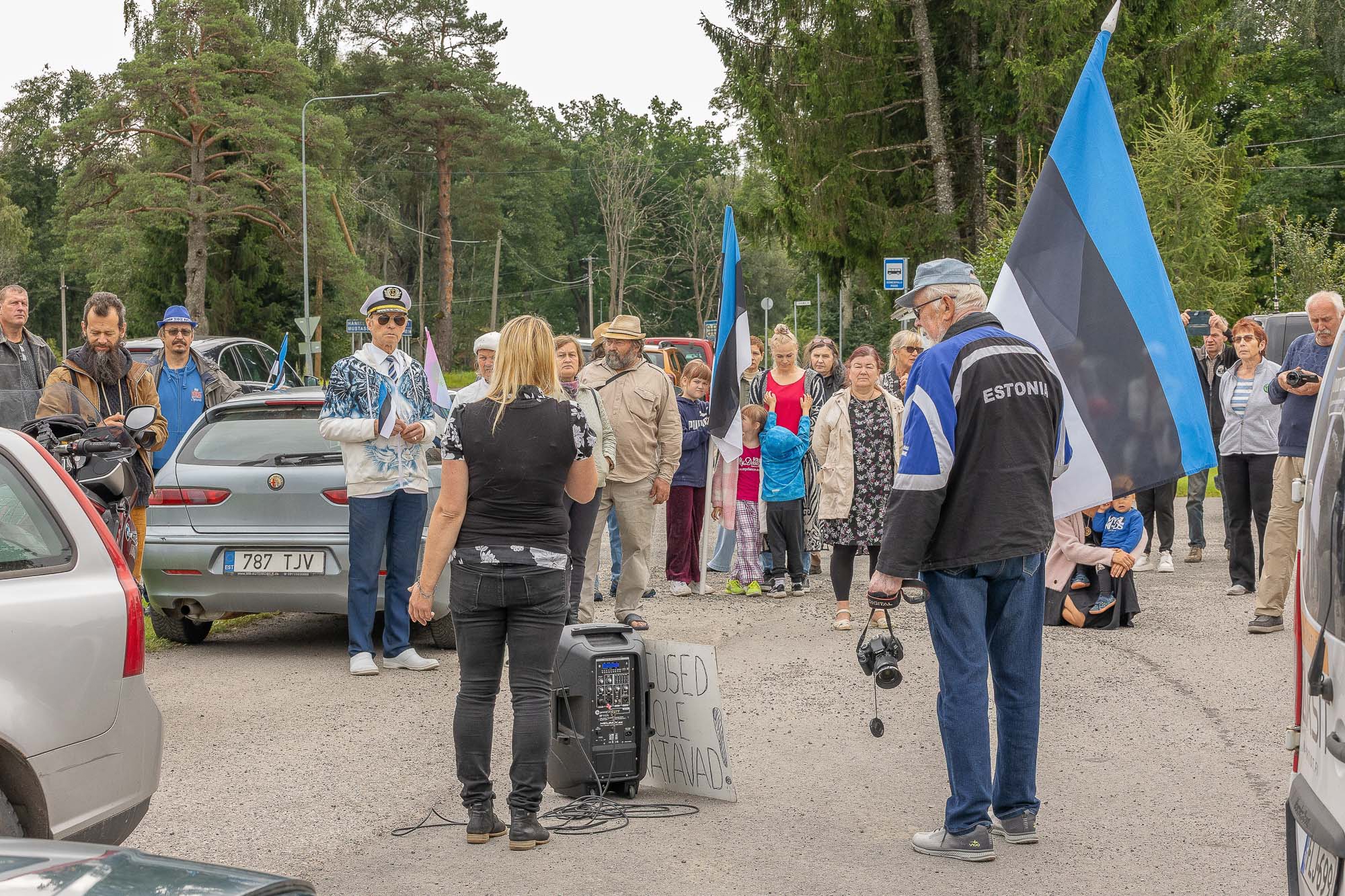 Kohalviibijad Maarika Niidumaa sõnavõttu kuulamas. Fotod: AIGAR NAGEL
